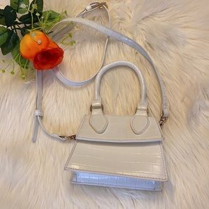 Urban expressions small shoulder bag